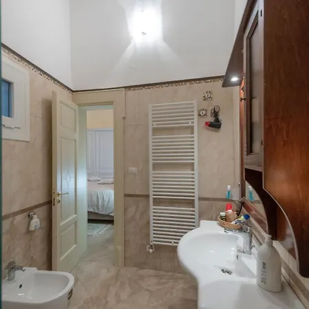 Апартаменты Dimora Monsignore Centro Storico *